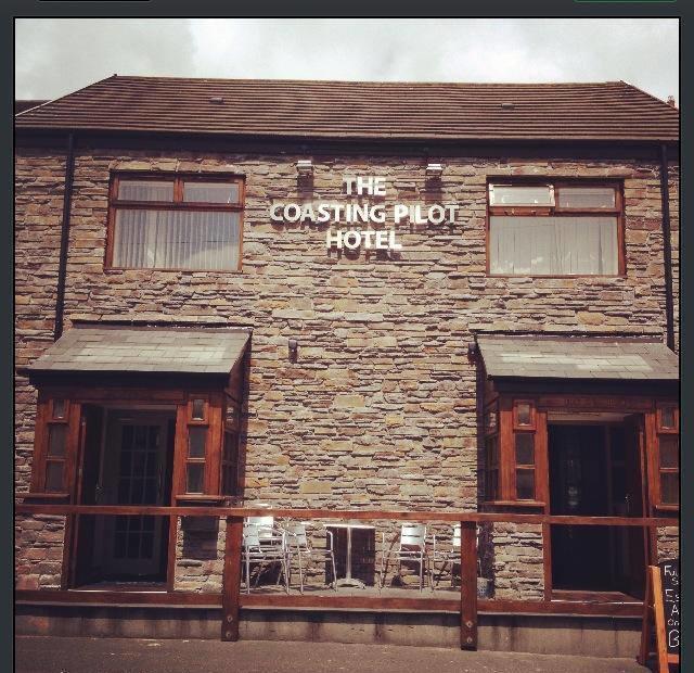 The Coasting Pilot Hotel Burry Port Exterior photo